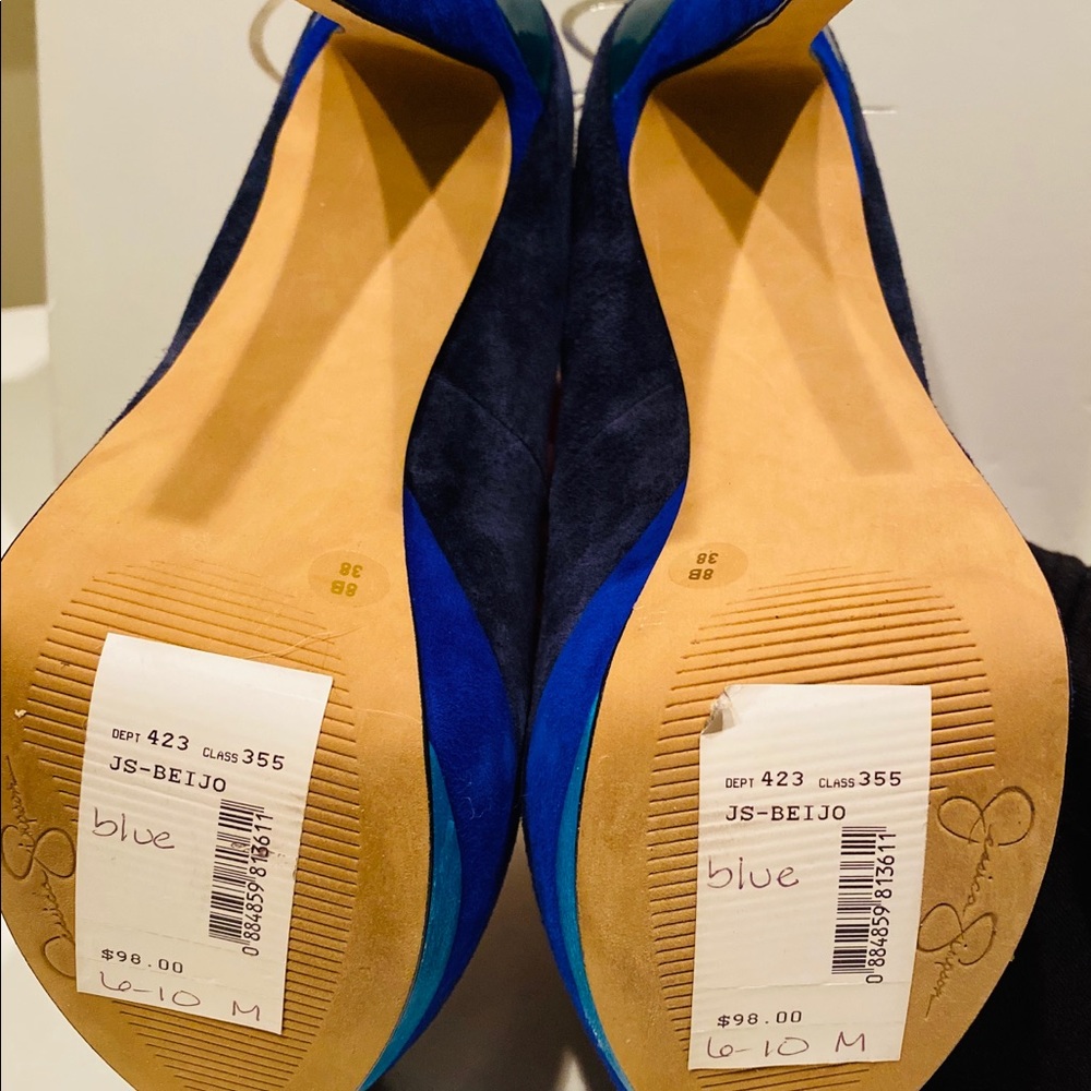 High Heels - Picture 5 of 5